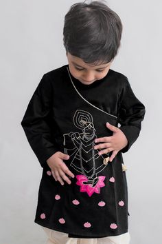 Shop Embroidery Kurta Set Online Embroidery Kurta, Boy Styles, Kids Kurta, Kids Dress Boys, Kids Ethnic Wear, Kids Dress Collection, Children Wear