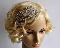 Crystal Pearls Rhinestone flapper Gatsby by BlueSkyHorizons Gatsby Headpiece, Gatsby Headband, 1920s Headpiece, Bridesmaid Headband, Flapper Headband, 1920s Wedding, Great Gatsby Party, Beautiful Hair Accessories, Headpiece Hairstyles