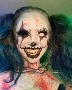 Haunted House Makeup, Creepy Clown Makeup, Scary Clown Costume, Cute Clown Makeup, Halloween Makeup Clown, Clown Halloween Costumes, Scary Clown Makeup, Vampire Bride, Horror Make-up