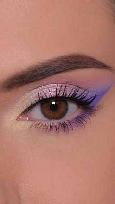 #eyemakeupideas Eyeshadow Looks Colourful, Prom Makeup Colorful, Colorful Makeup Brown Eyes, Summer Makeup Brown Eyes, Cute Colorful Makeup Looks, Makeup Looks Color, Cool Eye Makeup Looks, Cute Makeup Looks Colorful, Cute Eye Makeup Looks