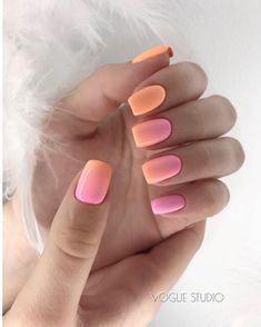 Unhas decoradas 2020 – 50 ideias + passo a passo p/ fazer em casa – Fashion Bubbles Summer Nails Colors Designs, Pretty Fingers, Cruise Nails, Nails 2017, Makeup Nails Designs, Ombré Nails, Nails Yellow, Nagellack Trends, Dip Nails