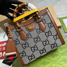 Size: 27cm*24cm*11cm It comes with Dust box, Care manual, Tag, and Paper bag. Debit Cards, Gucci Bags, Bags Shoes, Grade 1, Satchel Bags, Gucci Bag, Contact Us, Paper Bag, Clutch Bag