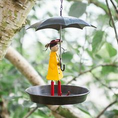 Featuring a young girl in a rain mac holding an umbrella, the feeder is uniquely designed and highly practical. This adorable hanging garden bird feeder is a beautifully designed and simple way to bring birds into your garden. Rv Garden, Umbrella Bird, Metal Bird Bath, Unique Bird Feeders, Hanging Bird Bath, Metal Bird Feeders, Bird Feeding Station, Bird Tables, Paint Metal