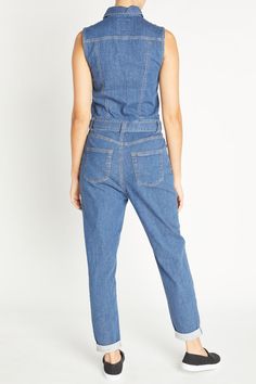 STYLE: WEOP907 | COLOR: MEDIUM Lightweight & stretchy sleeveless jumpsuit in ankle grazer relaxed fit . Features: point collar, chest flap pockets, button front closure, 5-pocket design. Self belt. Unlined. Roll up & down cuffs. INSEAM: 25 FRONT RISE: 12 1/2” CONTENT: 62% Cotton | 35% Rayon | 3% Spandex Model in size S. Model Size : BUST: 35" WAIST: 25 1/2" HIP: 36 1/2"Care InstructionsColor may transfer when new. Wash once separately in cold water before wearing.Machine wash cold inside out wit