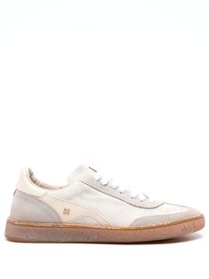 white/light beige/light grey calf suede panelled design zigzag edge logo print to the side logo patch at the tongue round toe front lace-up fastening padded ankle leather lining branded insole flat rubber sole interchangeable laces Edge Logo, Beige Light, Suede Sneakers, Light Beige, Sneakers White, Logo Print, White Light, Patch Logo, Calf Leather