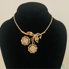 Size : Necklace 14 In /L Earrings 0.8 In Some Discolored On Metal Part And One Clip Earrings Need Repair Details See Pictures And All Sale Are Final Trifari Jewelry, Clip Earrings, Rhinestone Necklace, Earrings Set, Clip On Earrings, Womens Jewelry Necklace, Earring Set, Silver Gold, Gold Plate