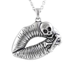 Poisonous Kiss Necklace Gothic Closet, Gothic Couture, Kiss Necklace, Skeleton Jewelry, Shopping Therapy, Tattoo Clothing, Bone Necklace, Silver Jewellery Indian, Casual Cosplay