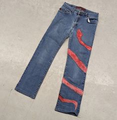 Y2K 1 of 1 Parasuco Up-Cycled "Sun Set Snake" denim jeans Size: 29x26 Tag: Parasuco Jeans are hand painted 1 of 1, up-cycled and come as is. Measurements are taken in the photos  Message for additional information on the piece or preferred shipping prices  All items ship within 1-3 business days of purchase  Items are preowned unless otherwise stated  Always happy to do discounts on bundles! Happy hunting!! Painting On Jeans, Snake Painting, Main 1, Painted Jeans, Sun Set, Le Lot, Womens Jeans, 1 Of 1, Denim Jeans