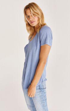 The signature tee you know and love, the Pocket Tee, is a must for your everyday wardrobe. With its signature slouch pocket and v-neckline, this flattering soft Jersey Knit tee continues to find its way into every closet, especially with that flattering rounded hem. This tee tends to run a little big and could be sized down. Z Supply Women's Pocket T-Shirt, White, Extra Small, Cotton/Polyester Burnout Fabric, Pocket Tshirt, Knit Tees, Unique Outfits, Pocket Tee, Everyday Wardrobe, Raw Edge, Pistachio, Knit Jersey