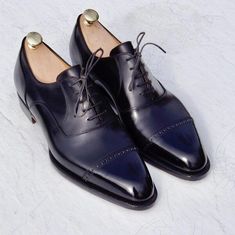 Handmade Men Black Leather Oxford Lace up Dress Shoes on Storenvy Shoe For Men, Quality Leather Boots, Shoes Formal, Black Leather Oxfords, Custom Design Shoes, Lace Up Dress, Black Oxfords, Leather Dress Shoes, Genuine Leather Shoes