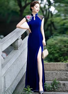 Blue velvet cheongsam dress Modern Qipao Wedding, Wedding Qipao, Blue Silhouette, Qipao Wedding, Asian Clothing, Chinese Style Dress, Qipao Dress, Cheongsam Dress, Feminine Silhouette