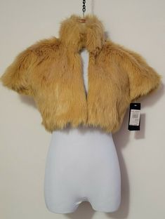 Cap-Sleeve Cropped Jacket Italy  Rinascimento Mustard Yellow Faux Fur Cropped Jacket Bolero Size M Maade in Italy Cap-Sleeve  Cropped Jacket  Italy  Outer Shell Material: Faux Fur Jacket/Coat Length: Short Pattern: Solid Size: M Color: Yellow Lining Material: Polyester Fabric Type: Faux Fur Brand: Rinascimento Size Type: Regular Department: Women Type: Jacket Style: Bolero, Shrug Theme: 80s 90s Retro Country/Region of Manufacture: Italy Season: Fall Spring Winter All orders are always provided w 90s Y2k Fashion, Faux Fur Cropped Jacket, Simple Fits, Bolero Jacket, Pose Reference Photo, Cropped Jacket, Faux Fur Jacket, Y2k Fashion, Crop Jacket