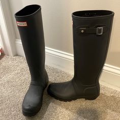 Hunter Tall Rain Boots. Women’s 8. Color- Black. Barely Worn, Look Brand New. Black Waterproof Knee-high Boots, Black Knee-high Waterproof Boots, Black Knee-high Boots For Outdoor, Casual Black Rain Boots, Black Knee-high Rain Boots, Casual Black Ankle-high Rain Boots, Classic Black Waterproof Boots, Black Leather Rain Boots For Fall, Black Knee-high Rain Boots For Winter