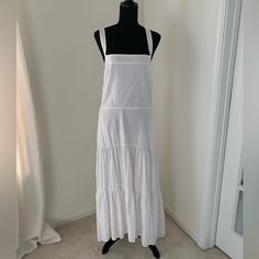 Banana Republic White Cotton Maxi Sundress Size 14 Tall High/Low Hem. Smocked Back. Great For Summer And Can Be Layered For Fall. Has Pockets. Never Worn. White Tiered Maxi Dress For Daywear, White Maxi Sundress For Daywear, White Maxi Sundress, Silky Maxi Dress, Strappy Maxi Dress, Maxi Sundress, Grey Maxi Dress, Crochet Halter Tops, Maxi Slip Dress