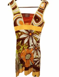 Profile Bodycon Mini Floral Abstract Dress With Bright Yellow Orange And Other Fall Colors This Is An Above The Knee Mini Dress That Will Look Great With Or Without A Pair Of Leggings Nwot Size: L Yellow Retro Print Top For Summer, Retro Stretch Mini Dress For Summer, Orange Retro Print Summer Dress, Yellow Stretch Mini Dress For The Beach, Yellow Stretch Mini Dress For Beach, Stretch Yellow Mini Dress For The Beach, Stretch Yellow Mini Dress For Beach, Fitted Beach Dress Top, Beach Dress Top With Fitted Stretch