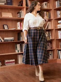 Twee Aesthetic Outfit Plus Size, Plus Size Alt Fashion Work, Art Therapist Outfit, Plus Sized Office Outfits, Curvy Corporate Fashion, Plus Size Academia Outfits, Whimsigoth Work Outfits, History Teacher Outfit, Curvy Business Casual Outfits