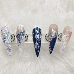 Extravagant Christmas Nails, Stiletto Winter Nails, Christmas Candy Nails, Beach Nails Art, New Year's Eve Nails, Nail Christmas, New Years Nails, Stilleto Nails Designs, 2023 Nail