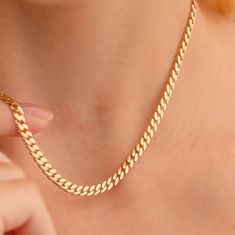 Here's the 14K Solid Gold 4mm Chain Necklace with Simulant Diamond. As a Luxury Stackable Everyday Necklace in a beautifully braided Real Gold Bold Link Thick Stacking Necklace, adding sophistication and sparkle to any outfit.  Our Solid chain necklace showcases a dazzling 14K solid necklace in a classic best minimalist 4 mm gold necklace, perfect as a best friend gifted.  The Waterproof necklace features in a thick chain pendant gift design, ideal for stacking or wearing alone. Discover the luxury bold link necklace, a perfect gift for birthday or anniversary ceremony. The real gold necklace looks elegant as a matching bracelet piece. You can check our other Pendant Necklace in here: https://www.etsy.com/shop/GoldofAmericaJewels?ref=seller-platform-mcnav§ion_id=50219715 * SKU Waterproof Necklace, Stacking Necklace, Solid Necklace, Real Gold Necklace, Thick Necklace, Stacked Necklaces, Gift Design, Everyday Necklace, Matching Bracelet