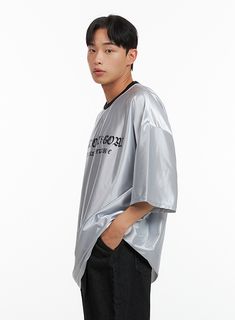 Product Detail Style : Street Occasion : Back to school Type : Men, TShirts Print : Lettering Material : Polyester Sleeve : Short sleeve Neck : Round neck Length : Regular Fit : Oversize fit Polyester100 Color : Light gray, Black Made in Korea Model Size Model is wearing size M/L and the color Light gray. Height : 5'9" | 176cm / Top : M / Bottom : L (30 inch) .prddescription table, .prddescription td, .prddescription th { border : 1px solid black; border-collapse : collapse; padding: 10px; } Siz Gray Hip Hop Crew Neck T-shirt, Gray Hip Hop T-shirt With Crew Neck, Casual Gray T-shirt For College, Hip Hop Gray T-shirt For Summer, Summer Hip Hop Gray T-shirt, Gray Crew Neck T-shirt For College, Casual Gray Shirt With Text Print, Casual Gray Shirt With Letter Print, Basic Gray Shirt For Streetwear