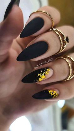 Matte Black Nails, Nude Nail Designs, Her Nails, Makijaż Smokey Eye, Black Nail Designs, Dark Nails, Fall Nail Designs, Matte Nails, Nail Polishes