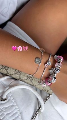 Pink Jewelry Aesthetic, Girly Outfits Pink, Aesthetic Bangles, Bangles Aesthetic, Summer Outfits Girly, Pink Bangles