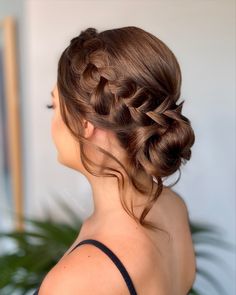 Hairstyles Prom, Guest Hair, Wedding Guest Hairstyles, Long Hair Wedding Styles, Wedding Hair Inspiration, Natural Hair Updo, Penteado Cabelo Curto, Braided Bun, Prom Hairstyles