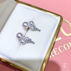 Highline: Beautiful Elegant Style Product Information OriginJapan MaterialAkoya Pearl, 18k Gold, and Diamond DimensionsEarrings Length Approx. 2.3 cm Pearl Shaped: Round Size: 4-7.5 mm Quality: AAA Nacre: Very Thick Color: White Luster: Aurora Accessories Metal: 1.95g of 18k White Gold Other: 0.33 ct of SI Quality Natural Diamond Luxury Platinum Pearl Earrings, Anniversary White Gold Platinum Pearl Earrings, Exquisite White Gold Akoya Pearl Earrings, Silver Platinum Pearl Earrings For Anniversary, Luxury Sterling Silver Pearl Earrings With Prong Setting, Luxury Akoya Pearl Earrings In White Gold, Luxury Sterling Silver Pearl Earrings For Anniversary, Luxury Akoya Pearl Earrings For Anniversary, Fine Sterling Silver Pearl Earrings With Aaa Quality