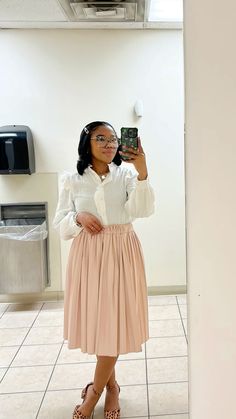 Modest Chic, Pentecostal Outfits, Corporate Baddie, Chic Clothing Style, Summer Office Outfits, Modest Casual Outfits, Dressy Outfit, Cute Modest Outfits, Professional Outfits Women