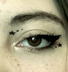 Alt Eyeliner Styles, Grunge Eyeliner, Alt Eyeliner, Alt Makeup, Swag Makeup, Makeup Tut, Dope Makeup, Edgy Makeup, Goth Makeup