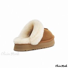 Olivia Mark - Premium Quality Faux Fur Slippers: Stylish Thick-Sole Snow Boots with Anti-Slip Design and Integrated Faux Fur Classic Closed Toe Winter Slippers, Classic Suede Winter Slippers, Classic Sheepskin Slippers With Round Toe, Classic Sheepskin Slippers For Winter, Winter Sheepskin Slip-on Slippers, Sheepskin Slip-on Slippers For Fall, Classic Round Toe Synthetic Slippers, Winter Slip-on Closed Toe Slippers, Slip-on Closed Toe Winter Slippers