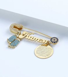 Color: gold Length: 2.5cm Width:4.5cm Material: 925 Sterling Silver Weight:5 grams Personalized new baby name jewelry. New baby jewelry that you can print your baby's name. You can also buy it as a gift for your own baby or your favorite new baby. https://www.etsy.com/shop/Hirajewelrydesign?ref=seller-platform-mcnav Baby Jewelry Gold, Gifts For Pregnant Women, Safety Pin Jewelry, Creative Necklace, Arabic Jewelry, Gift For Newborn, Mother Jewelry, Baby Jewelry, Pregnancy Gifts