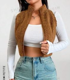 Crop Top Styles, Chaleco Casual, Cropped Vest, Vest Coat, Fleece Vest, Sleeveless Vest, Chic Boutique, Brown Fashion, Work Outfits