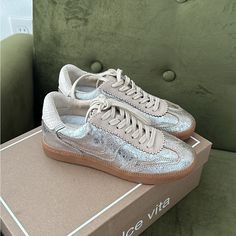 Brand New (Never Worn) Size 5 Dolce Vita Sneakers, 2024 Aesthetic, Leopard Sneakers, Silver Sneakers, Juicy Couture Charms, Tan Woman, Dolce Vita Shoes, Platform Sneaker, Linen Bag