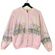 Artisans Women's Vintage Floral Print Cardigan Sweatshirt Pink Size M Button-Up Pit to Pit: 22 in Length: 23 in *There is a mark on the front (bottom) of the cardigan Brand: Artisans Size: M Style: Cardigan Type: Sweater Color: Pink Department: Women Material: Cotton, Polyester Features: Button-up, Made in USA Pattern: Floral Vintage Season: Fall Garment care: Machine Washable Country/region of manufacture: United States grandmacore, cottagecore, floral, pink, cardigan, sweatshirt, button-up, vintage, M, womens, 90s, spring, cozy, comfort, layering, preppy, romantic, kawaii, sweet, cottage chic, pastel, weekend wear, brunch, picnic, outdoors, nature, lightweight, artsy, unique Thanks for looking - SEND AN OFFER! 6632, 1 lb 15 oz Brunch Picnic, Spring Cozy, Usa Pattern, Pastel Sweatshirt, Floral Cardigan, Pink Cardigan, Vintage Floral Print, Style Cardigan, Printed Cardigan