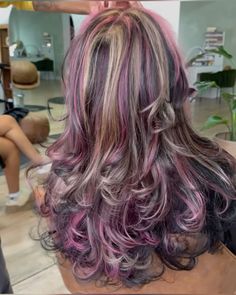 Colourful Hair Highlights, Different Colored Highlights, Blonde Colorful Highlights, Curly Hair With Coloured Highlights, Colored Blonde Hair Ideas, Hair Highlight Color Ideas, Coloured Blonde Hair, Hair Colours For Blondes, Hair Colour On Curly Hair