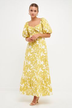 Looking for an effortless yet stylish maxi dress? Our Floral Cut-Out Maxi Dress features amazing design details that are sure to turn heads. The flattering sweetheart neckline puffy short sleeves and back cut-out make a fashion statement. Plus the entire dress is lined to make sure you're comfortable all day long. Pair with sandals and your favorite accessories and you're ready for a day of fun in the sun. Floral print Puffy short sleeves with elastic armholes Sweetheart neckline Ruched bust A-l Serena Dress, Stylish Maxi Dress, Cotton Maxi Dress, Floral Print Maxi Dress, Floral Print Maxi, Cotton Maxi, Maxi Dress Cotton, Party Looks, Spring Dress