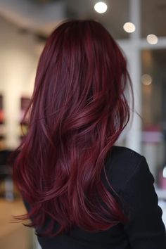 40+ Stunning Reddish Brown Hair Colors You'll Absolutely Love! - Flo's Blog Dark Red Hair Inspiration, Red On Brown Hair, Red Hair On Brown Hair, Burgundy Copper Hair, Red Hair For Warm Skin Tones, Chestnut Red Hair, Dark Copper Red Hair Color, Burgundy Hair Colour, Red Hair Balayage