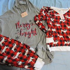 Brand New With Tags Cotton Christmas Sleepwear For Overnight, Casual Christmas Sleepwear For Pajama Party, Casual Christmas Loungewear Set, Christmas Long Sleeve Sleepwear Loungewear, Christmas Long Sleeve Loungewear Sleepwear, Holiday Cotton Loungewear Sleepwear, Holiday Cotton Sleepwear For Loungewear, Red Christmas Sleepwear For Overnight, Red Christmas Sleepwear