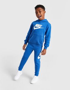 Keep them comfy with this children's Club Fleece Hoodie Tracksuit from Nike. In a Blue colourway, this regular-fit set is made with soft brushed fleece for lasting comfort. It includes a long-sleeve pullover with a fixed hood for cosy coverage, and matching joggers with an elasticated waistband and a drawcord to adjust the fit. It has stretchy ribbed trims to secure the shape, and open pockets throughout. Finished with bold, contrasting Nike branding. Machine washable. Oversized Nike, Nike Club Fleece, Nike Clothes, Hoodie Tracksuit, Baby Nike, Blue Nike, Fleece Joggers, Jd Sports, Nike Outfits