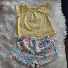 Calvin Klein Infant Girl Top & Shorts Set 18 Mos. 2 Piece Set Yellow Cotton Sets For Spring, Spring Playtime Short Sets, Cute Yellow Shorts For Playwear, Cute Yellow Shorts For Play, Multicolor Playtime Shorts For Spring, Multicolor Spring Shorts For Playtime, Multicolor Spring Playtime Shorts, Playful Yellow Shorts For Spring, Cute Yellow Bottoms For Playwear