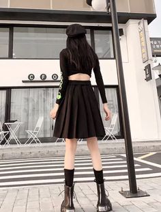 Black Pleated Skirt With Heart Buckle Belt | IU Black 2XL Iu Black, Kpop Dress, Velvet Pleated Skirt, Pleats Skirt, Fashion Chingu, Pu Leather Skirt, Black Pleated Skirt, Mini Pencil Skirt, Iu Fashion