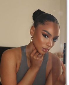 Natural Makeup Tutorials, Makeup For Work, Flawless Face Makeup, Date Night Makeup, Makeup For Black Skin, Brown Skin Makeup, Everyday Makeup Routine, Glamour Makeup, Dark Skin Makeup