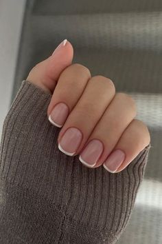 French Nails Manicure, French Manicure Short Nails, Really Short Nails, Short French Nails, French Tip Gel Nails, Short French Tip Nails, Gel Nails French, French Manicure Nails, Simple Gel Nails