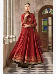 Stylish Anarkali Frock In RED Color.Work Embalished Woith Pure Threads Embroidery Sequance And Tilla Work. 1.%100 Accurate Measurement & Fitting.(Please Ask Us Your exact measurement)2.All Dresses are Manufactured designs/Cutting/stitching Under The Supervision of Our Qualified designers.3.We Deliver On Time.4.Made with High Quality Fabric & stitching With overclock & Beautiful hamming as per customer's Selected Fabric.5.You Can Consult With Our Top Designers about Your suitability , Nikah Theme, Lawn Dresses Designs, Long Lehenga, Weeding Themes, Orang India, Anarkali Frock, Lawn Dresses, Gown With Dupatta, Pakistani Formal Dresses