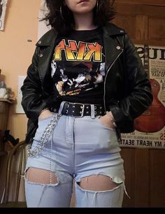 80s Alt Fashion, Grunge Rock Outfits, Casual Alternative Outfits, Casual Punk Outfits, Grunge Chic Outfits, Goth Girl Outfits, Look 80s, Look Grunge, Goth Girl