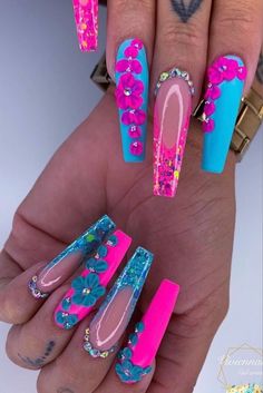 Summer Nails Designs 2023, Beach Nails Art, Summer Nails Designs, 2023 Beach, Beach Nail, Stylish Nails Designs, Nails Design With Rhinestones, Cute Acrylic Nail Designs