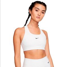 Nwt Nike Women's Swoosh Pad Sport Bra Size Xs 82% Polyester (Recycled), 18% Elastane Strap Type: Racerback The Nike Swoosh Sports Bra With A Removable, One-Piece Padding Ensures A Light, Supple And Durable Fit, Even After Washing Nike Swoosh, Cardio, Dri Fit, Sports Bra, Nike, Bra, Sports, Hair, White