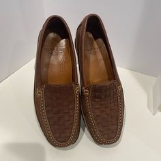 These Shoes Are Completely Unworn Beautiful Brown Dockers Loafers / Size 8.5m Classic Business Loafers With Woven Sole, Classic Formal Moccasins With Woven Sole, Classic Loafers With Woven Sole And Almond Toe, Classic Moccasins With Woven Sole And Round Toe, Classic Slip-on Loafers With Woven Sole, Classic Closed Toe Loafers With Woven Sole, Formal Slip-on Moccasins With Woven Sole, Formal Brown Moccasins With Woven Sole, Classic Slip-ons With Woven Sole And Round Toe