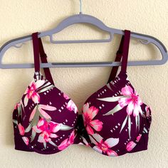 Nwot Questions? Leave A Comment Below! Purple Push-up Bra For Summer, Summer Purple Bra With Padded Cups, Strappy Bralette, Pink Bralette, Triangle Bralette, Crop Top Bra, Navy Lace, Pink Sports Bra, Victoria Secret Bras