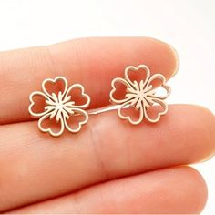 Beautiful Plum Blossom Flower Rose Gold Toned Stud Earrings. Simple Yet Feminine Also Available In Silver Toned And Black. Pig Earrings, Hummingbird Earrings, Black Stud Earrings, Bunny Earrings, Costume Earrings, Face Earrings, Circle Earrings Studs, Plum Blossom, Stone Gold